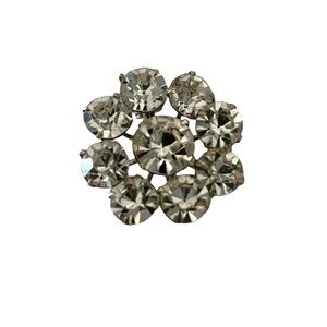 Brooch, Vintage Snowflake, Clear Round Rhinestones in a Small Charming B…